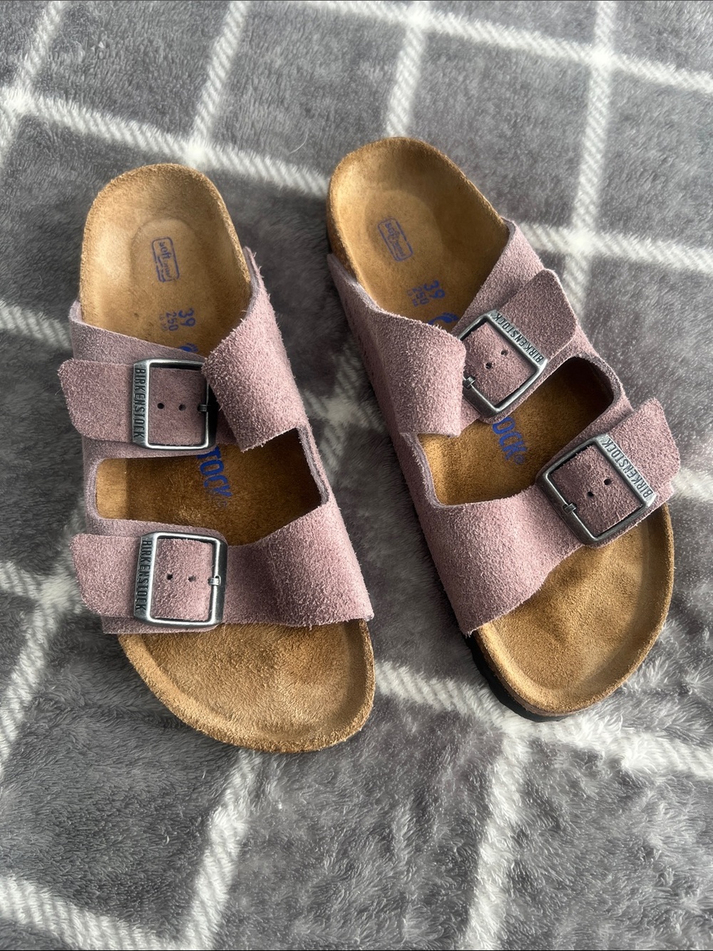 Birkenstock Arizona Soft Footbed Size 39 8-8.5 lavender purple